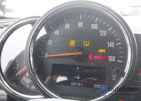 2017 Mini Clubman Cooper z USA, uszkodzony, nr VIN WMWLU1C51H2F27673